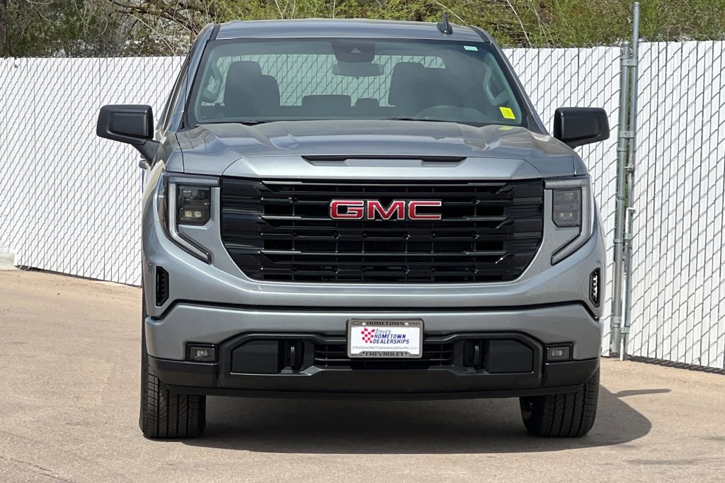 Used 2025 GMC Sierra 1500 Elevation image 6
