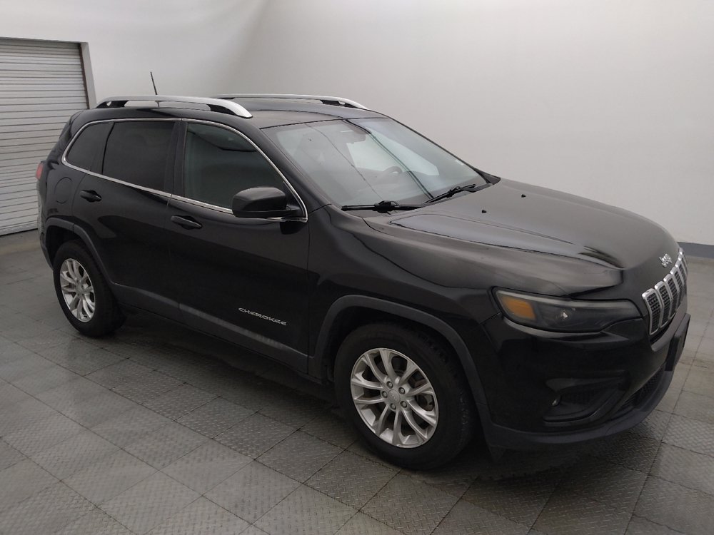 Used 2019 Jeep Cherokee Latitude w/ Popular Appearance Group FWD image 11