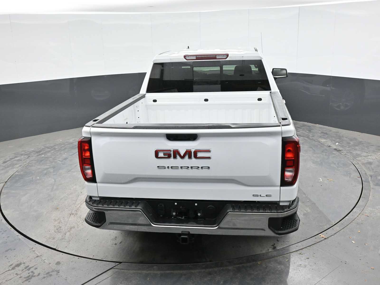 New 2026 GMC Sierra 1500 SLE w/ Preferred Package AWD/4WD image 35