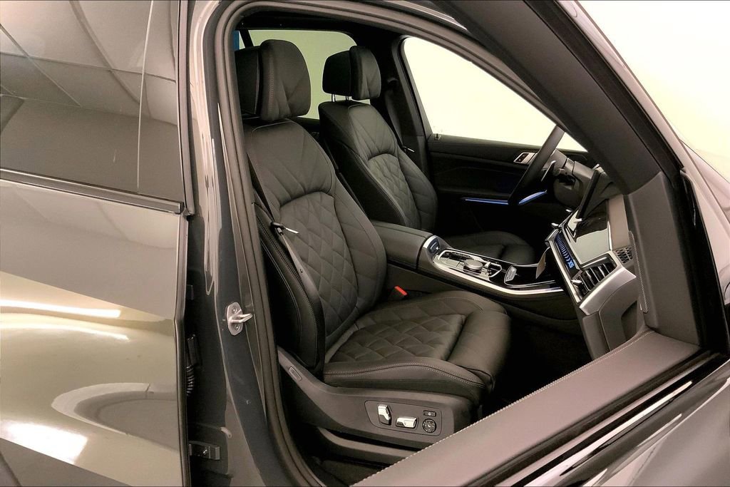 New 2026 BMW X5 xDrive40i w/ M Sport Package image 7