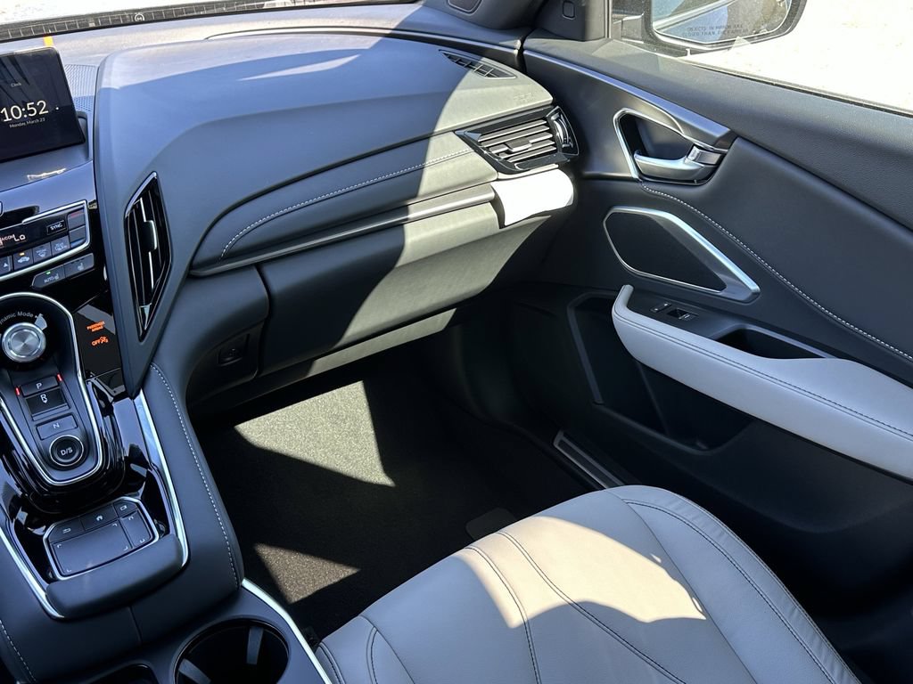 New 2025 Acura RDX SH-AWD image 17
