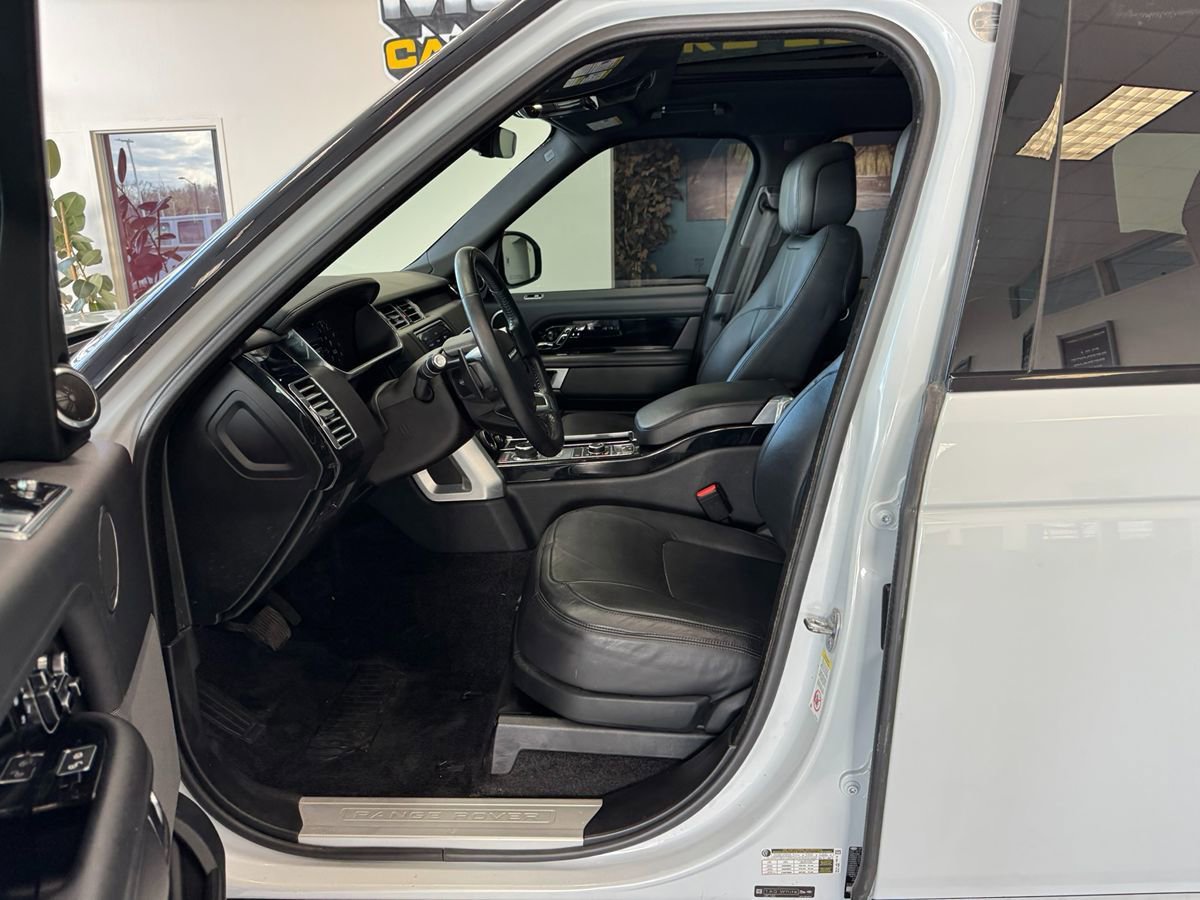 Used 2019 Land Rover Range Rover HSE AWD/4WD image 11