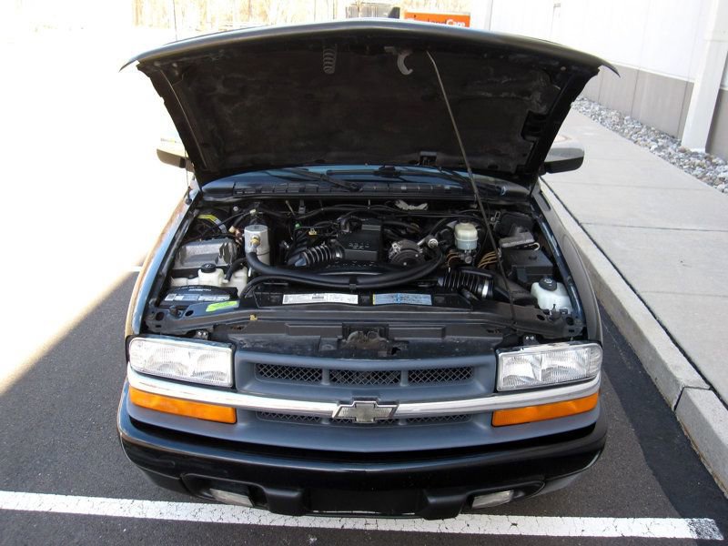 Used 2002 Chevrolet S10 Pickup 2WD Extended Cab w/ Comfort Convenience Pkg image 30