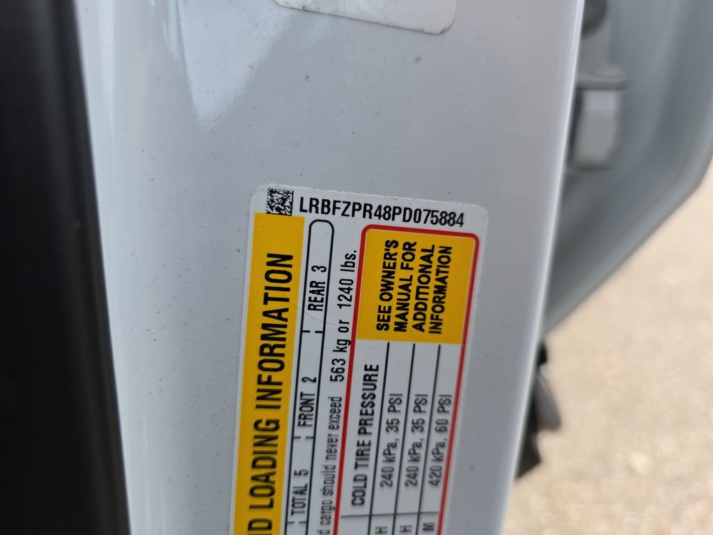 Certified 2023 Buick Envision Essence AWD/4WD image 39