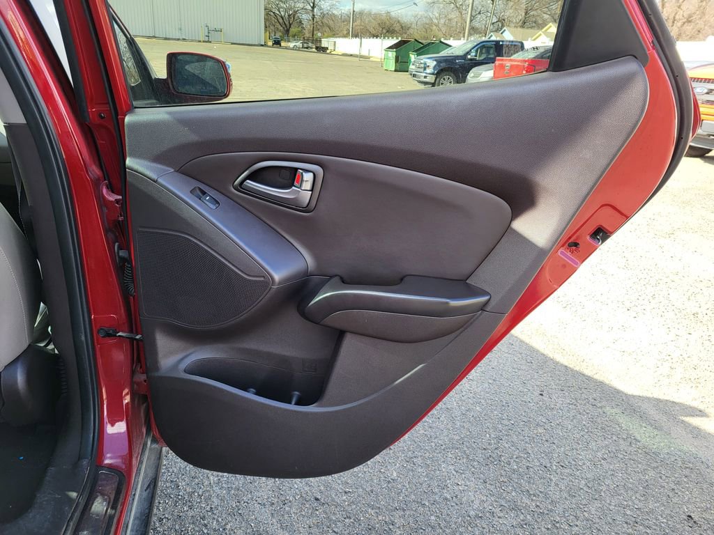 Used 2015 Hyundai Tucson Limited w/ Option Group 03 image 28