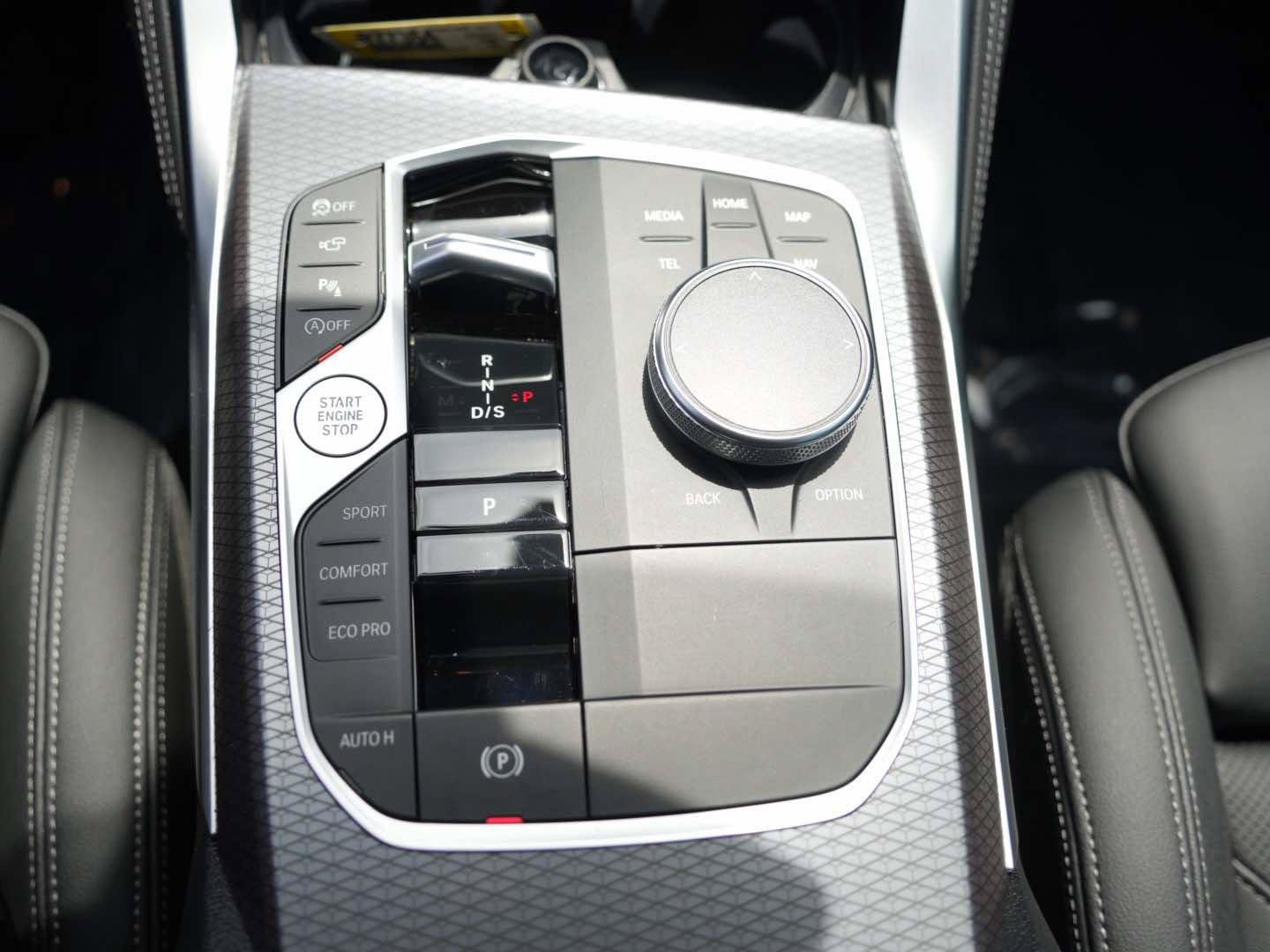 Used 2025 BMW M440i RWD image 15