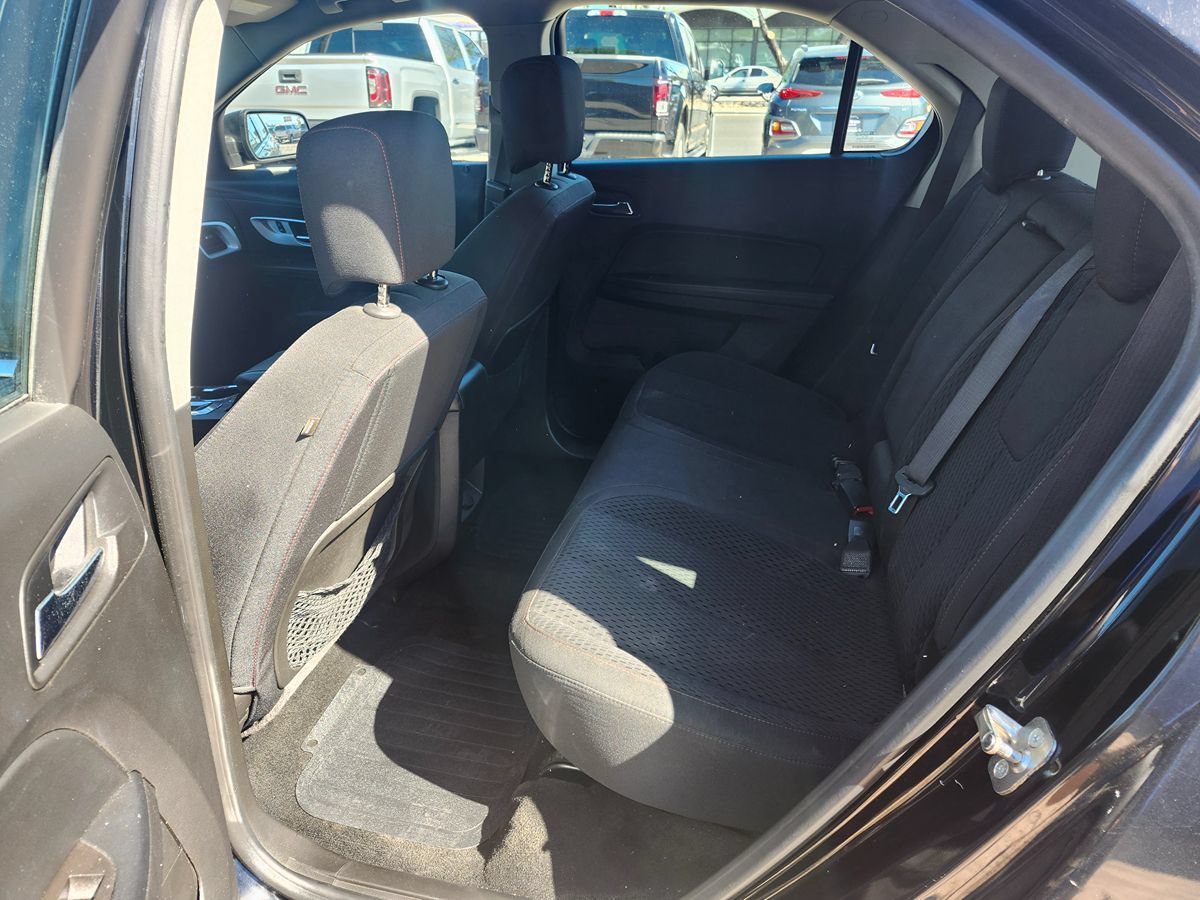 Used 2015 Chevrolet Equinox LS FWD image 15