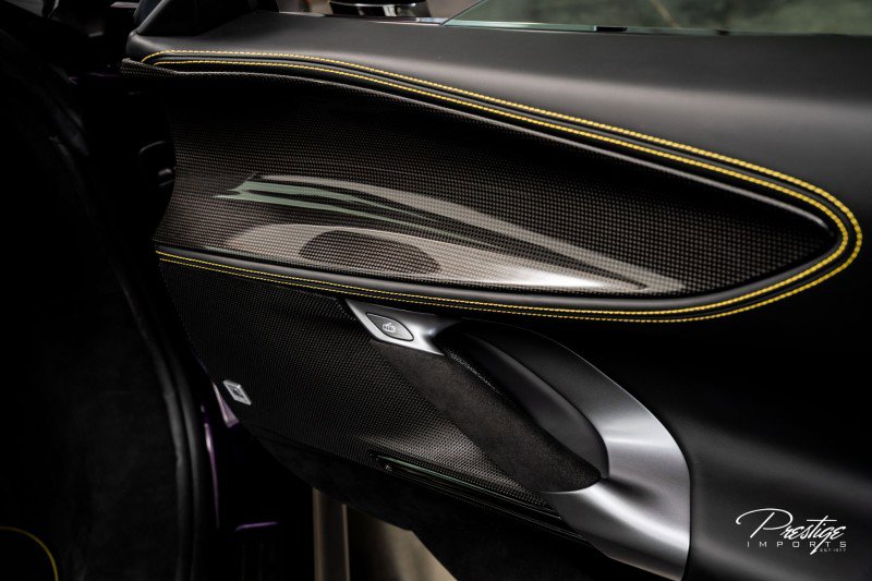 Used 2025 Ferrari SF90 Spider image 46