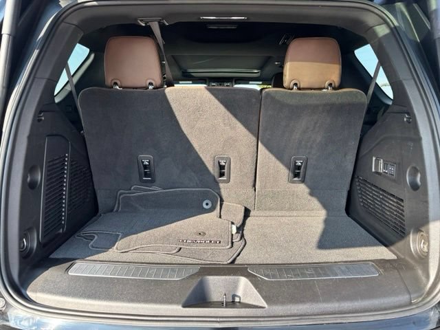 Certified 2025 Chevrolet Tahoe High Country w/ Sun And Tow Package AWD/4WD image 21