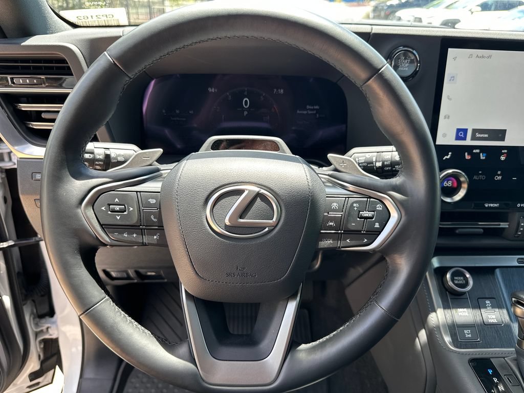 Used 2024 Lexus GX 550 w/ Accessory Package (2T) AWD/4WD image 22