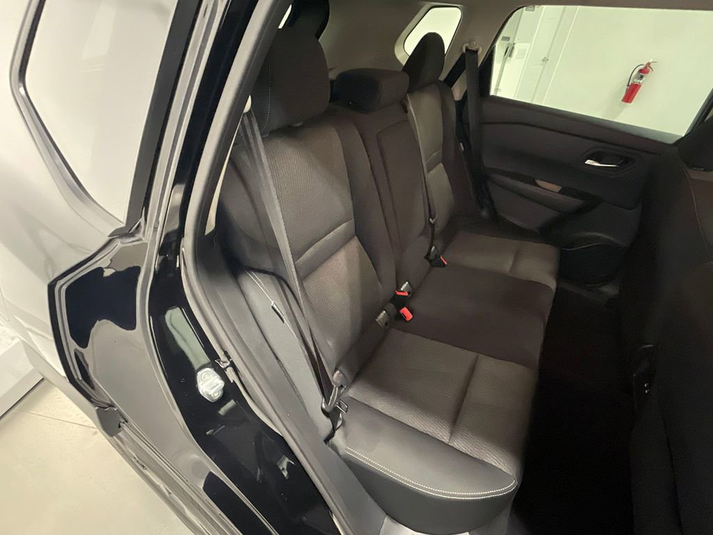 Used 2026 Nissan Rogue SV AWD/4WD image 28