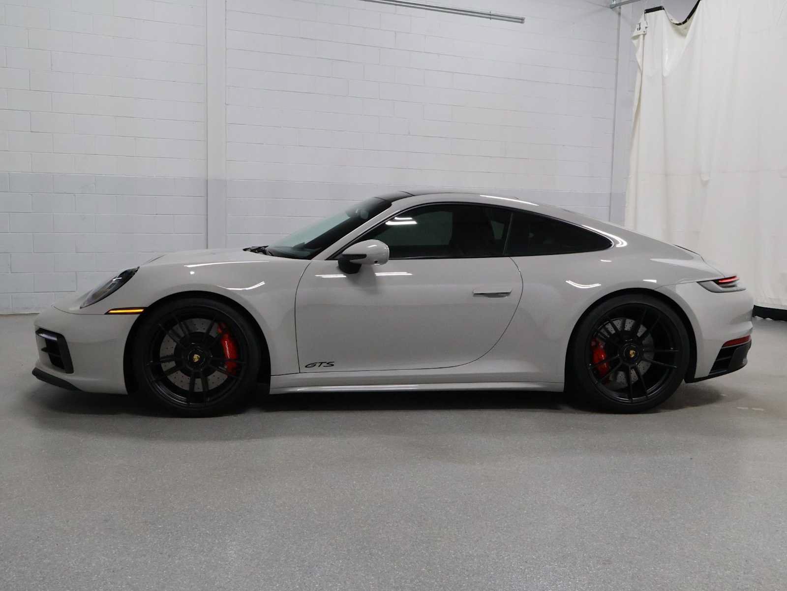 Certified 2024 Porsche 911 GT3 RS image 2