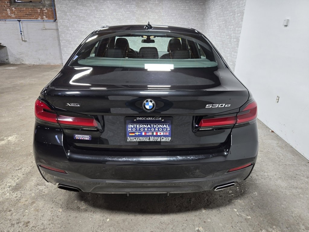 Used 2021 BMW 530e xDrive w/ M Sport Package image 48