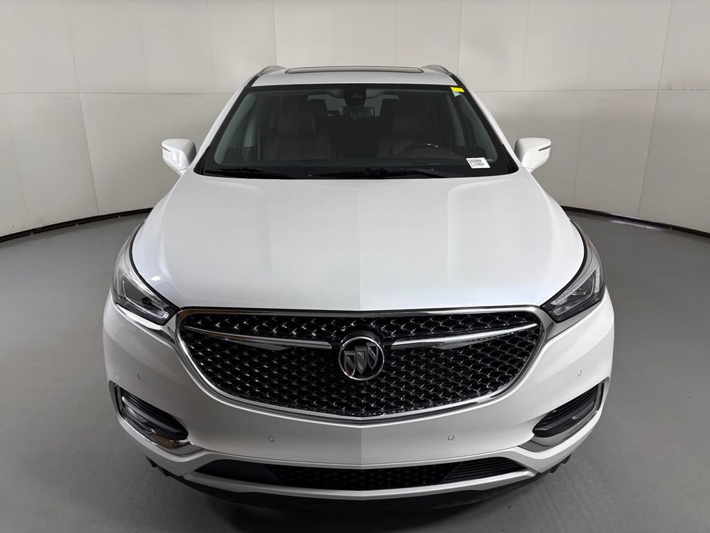 Used 2020 Buick Enclave Avenir w/ Avenir Technology Package AWD/4WD image 3
