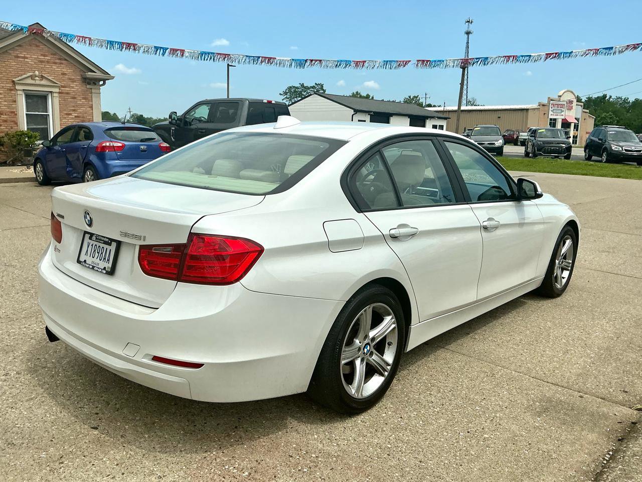 Used 2013 BMW 328i xDrive Sedan AWD/4WD image 5