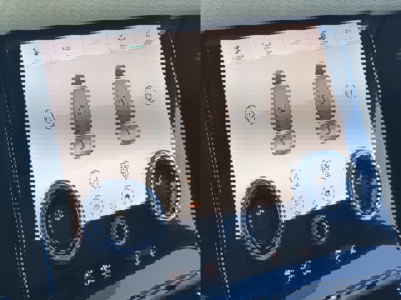 Used 2020 Land Rover Range Rover Velar R-Dynamic S image 22