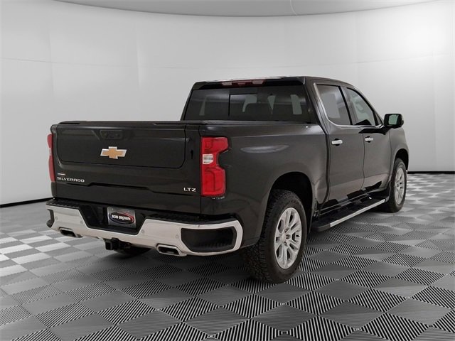 Used 2024 Chevrolet Silverado 1500 LTZ w/ LTZ Premium Package image 3