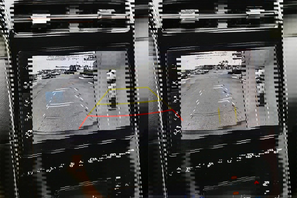 Certified 2024 Hyundai Santa Cruz Limited image 23