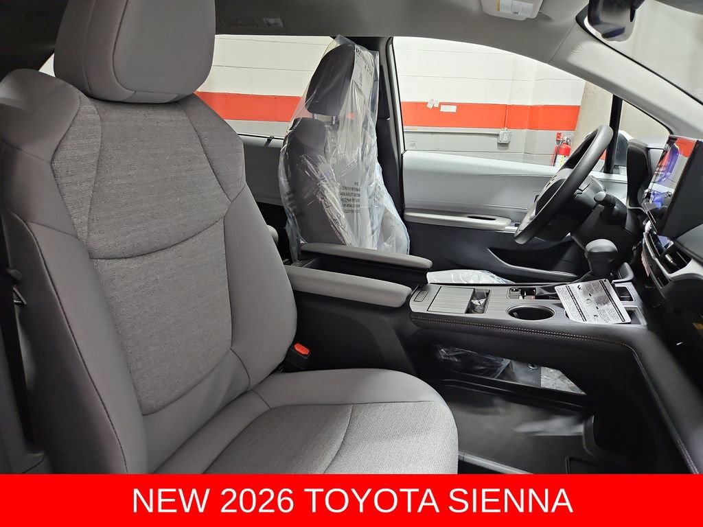 New 2026 Toyota Sienna LE FWD image 31