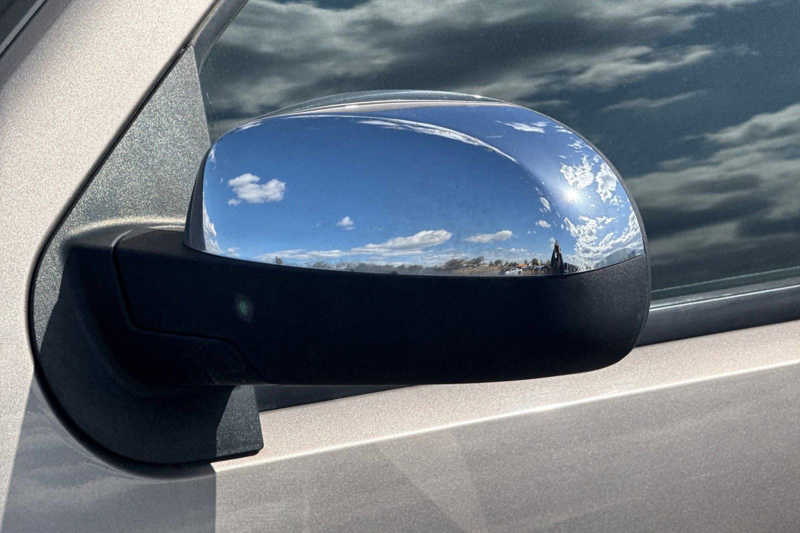 Used 2011 Chevrolet Tahoe LTZ AWD/4WD image 52