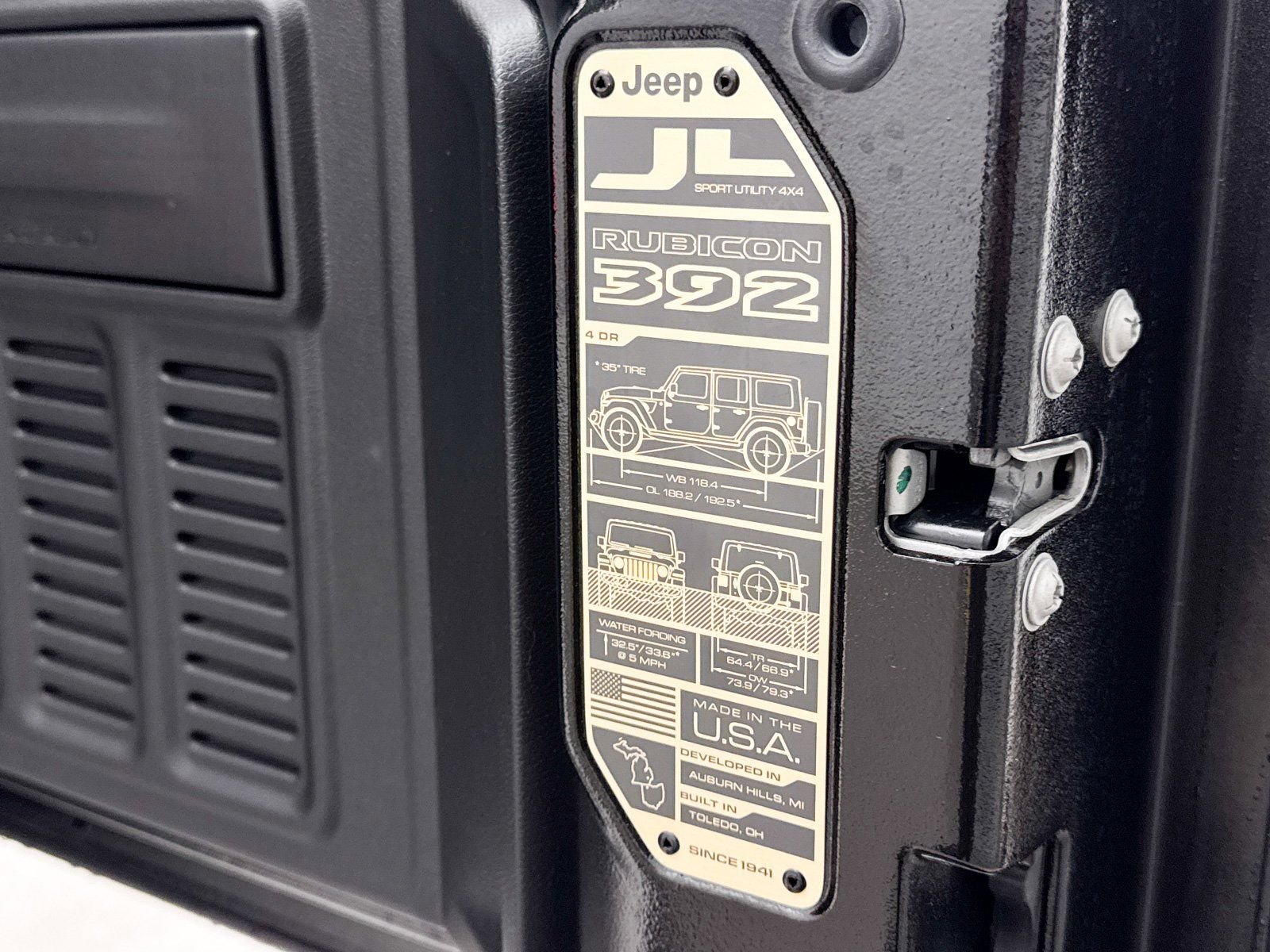 Used 2023 Jeep Wrangler Unlimited Rubicon 392 w/ Xtreme Recon 35" Tire Package image 36