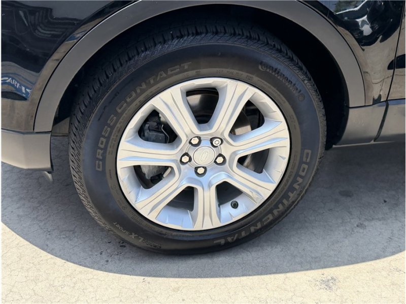 Used 2018 Land Rover Range Rover Evoque SE AWD/4WD image 11