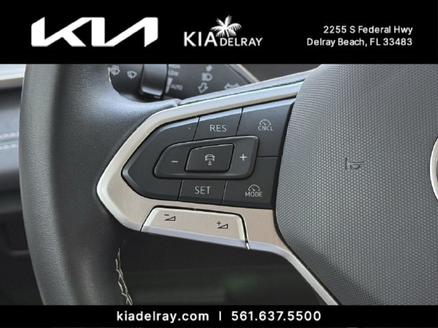Used 2025 Volkswagen Tiguan SE FWD image 31