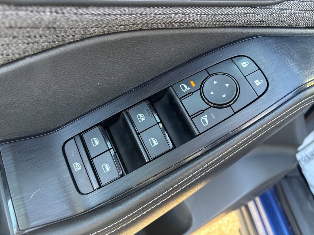 Used 2022 Nissan Rogue SV image 32