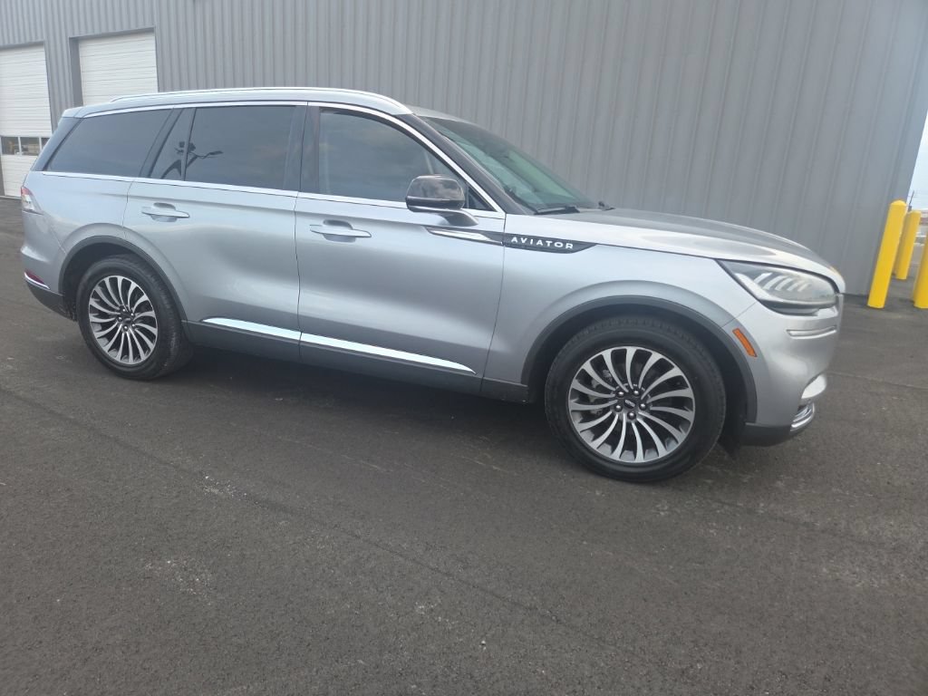 Used 2024 Lincoln Aviator 2WD w/ Premium Package image 15