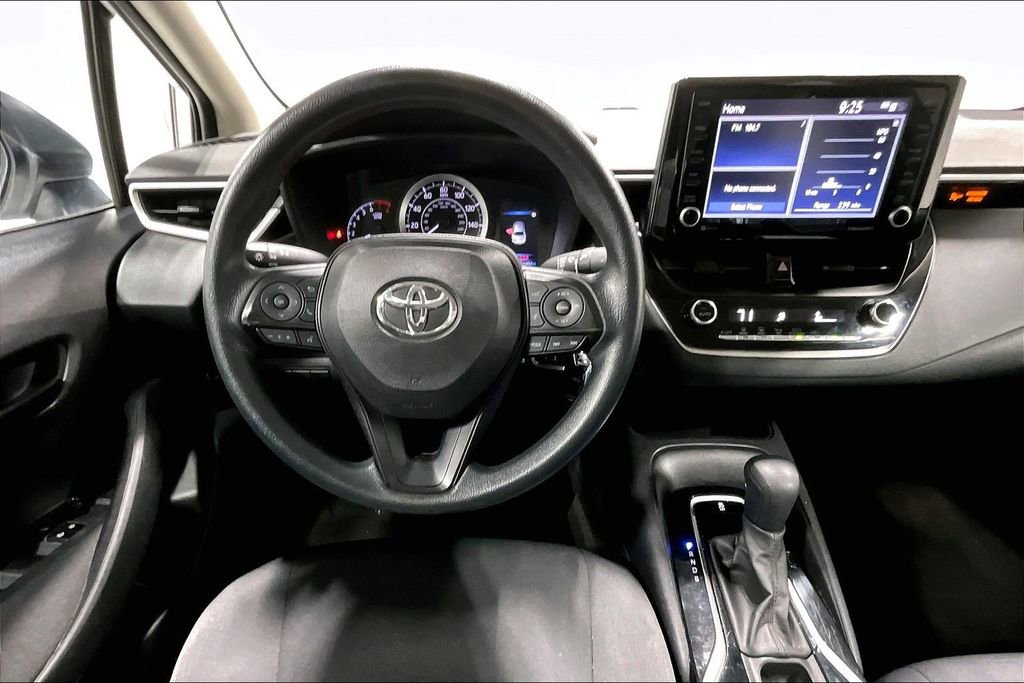 Used 2022 Toyota Corolla LE image 7