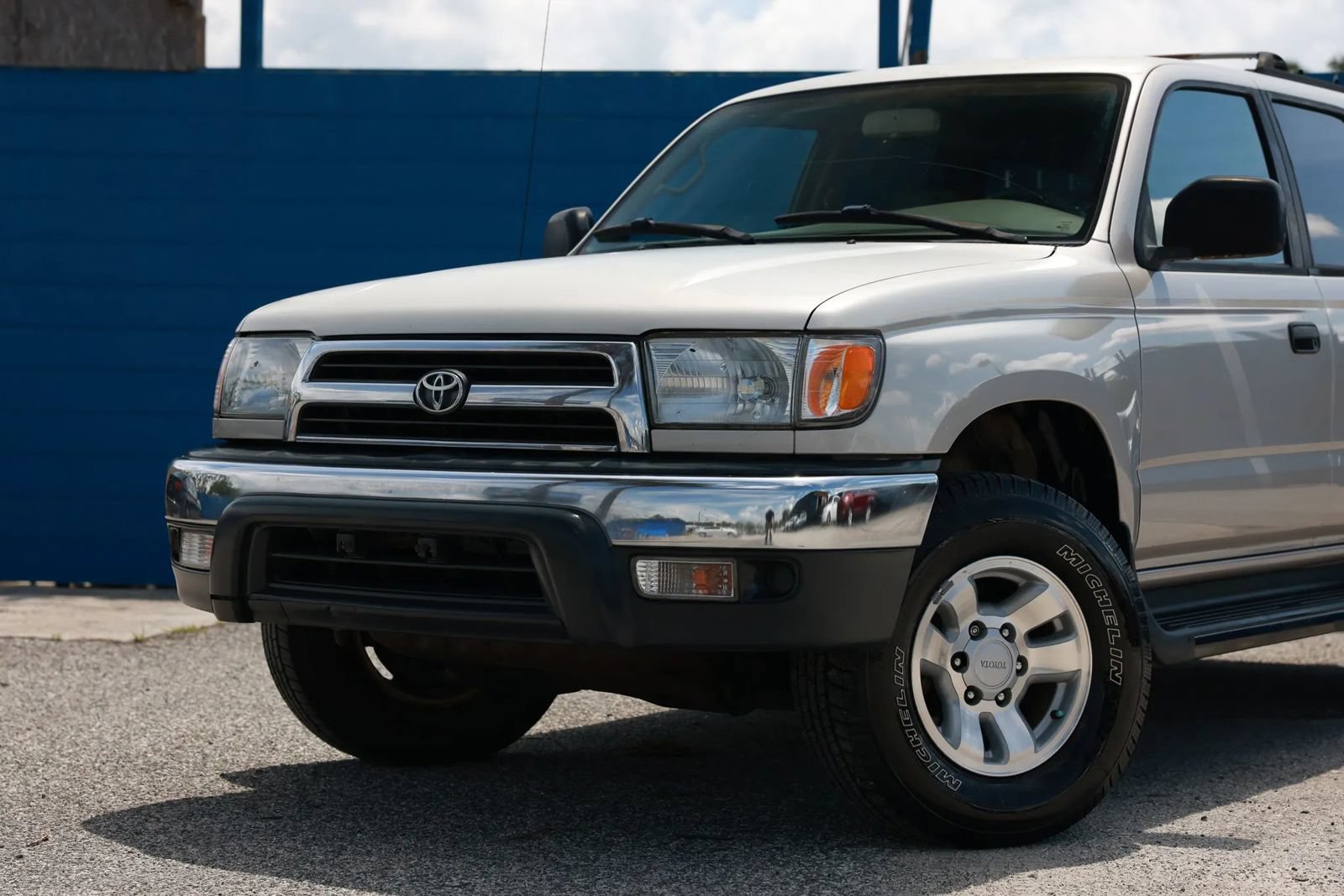 Used 2000 Toyota 4Runner 2WD w/ Upgrade Value Pkg 1 image 17