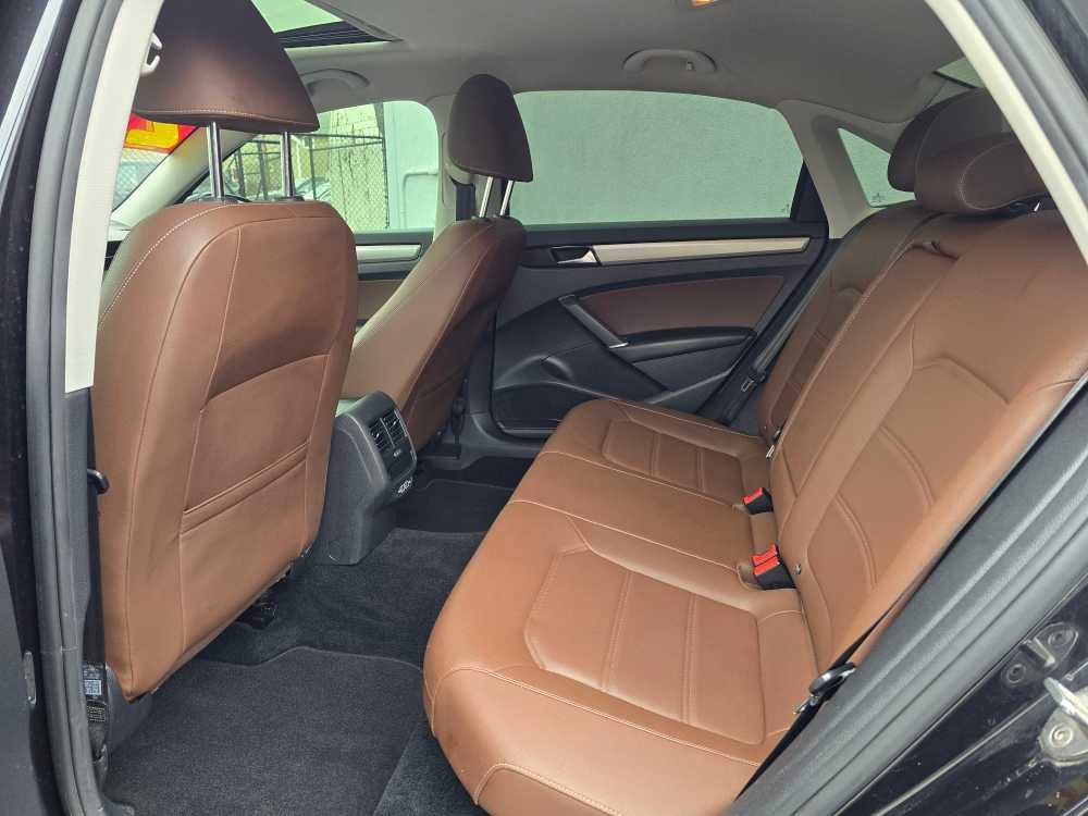 Used 2022 Volkswagen Passat 2.0T SE image 27