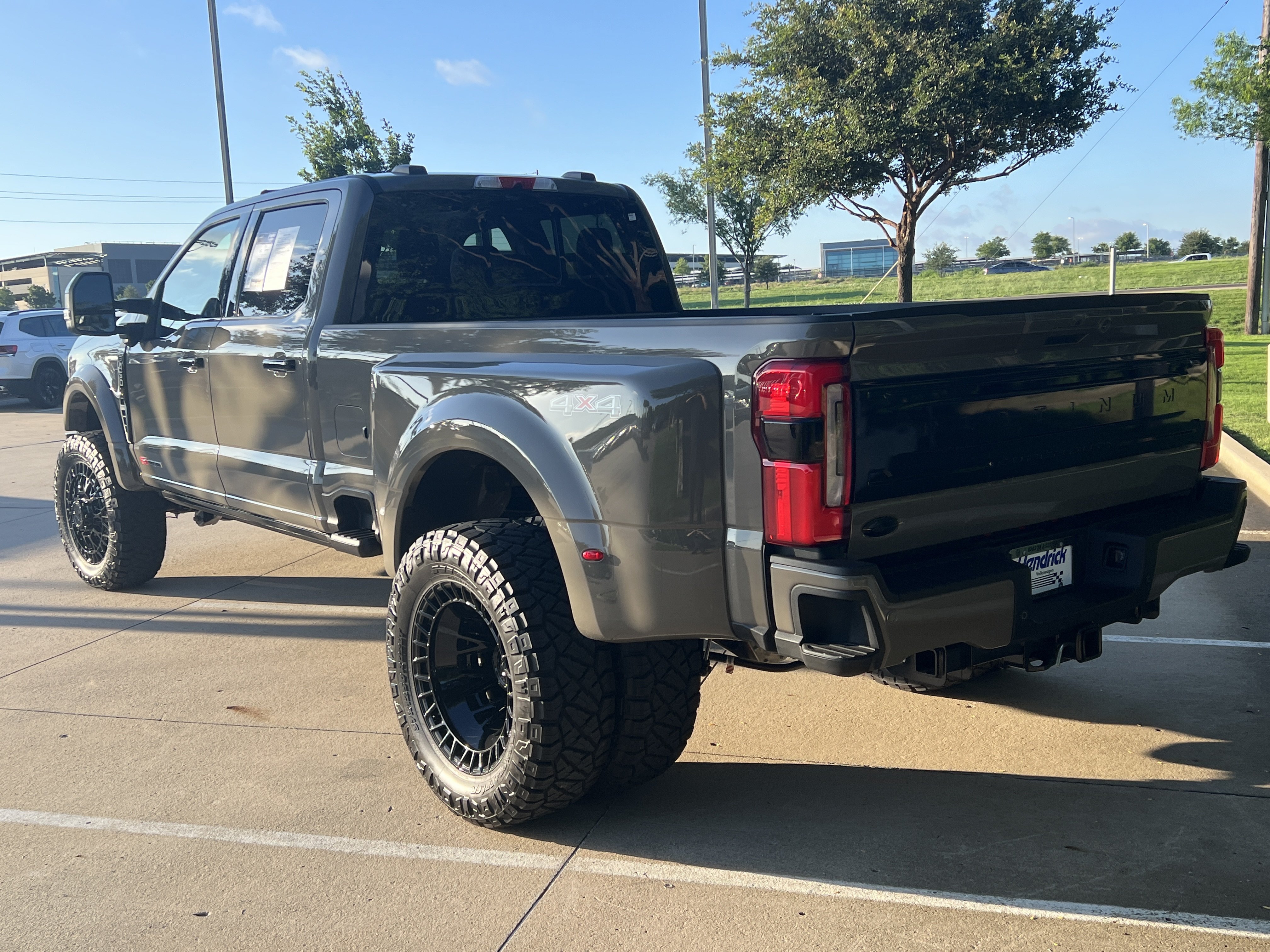 Used 2026 Ford F450 Platinum w/ Platinum Plus Package AWD/4WD image 8