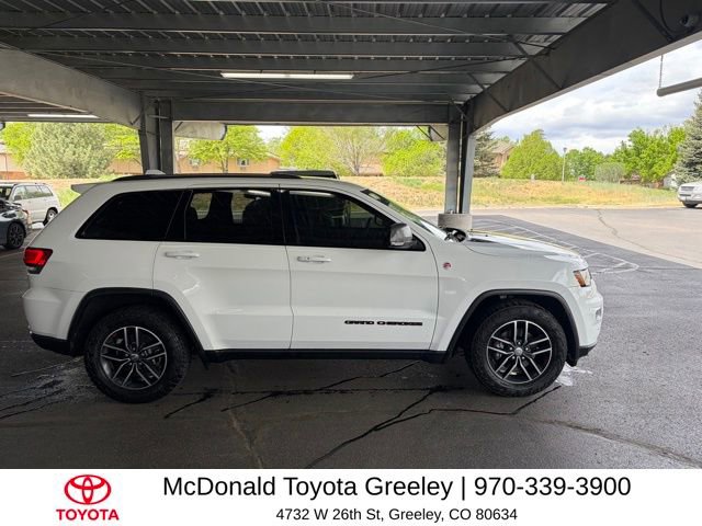 Used 2017 Jeep Grand Cherokee Trailhawk AWD/4WD image 17