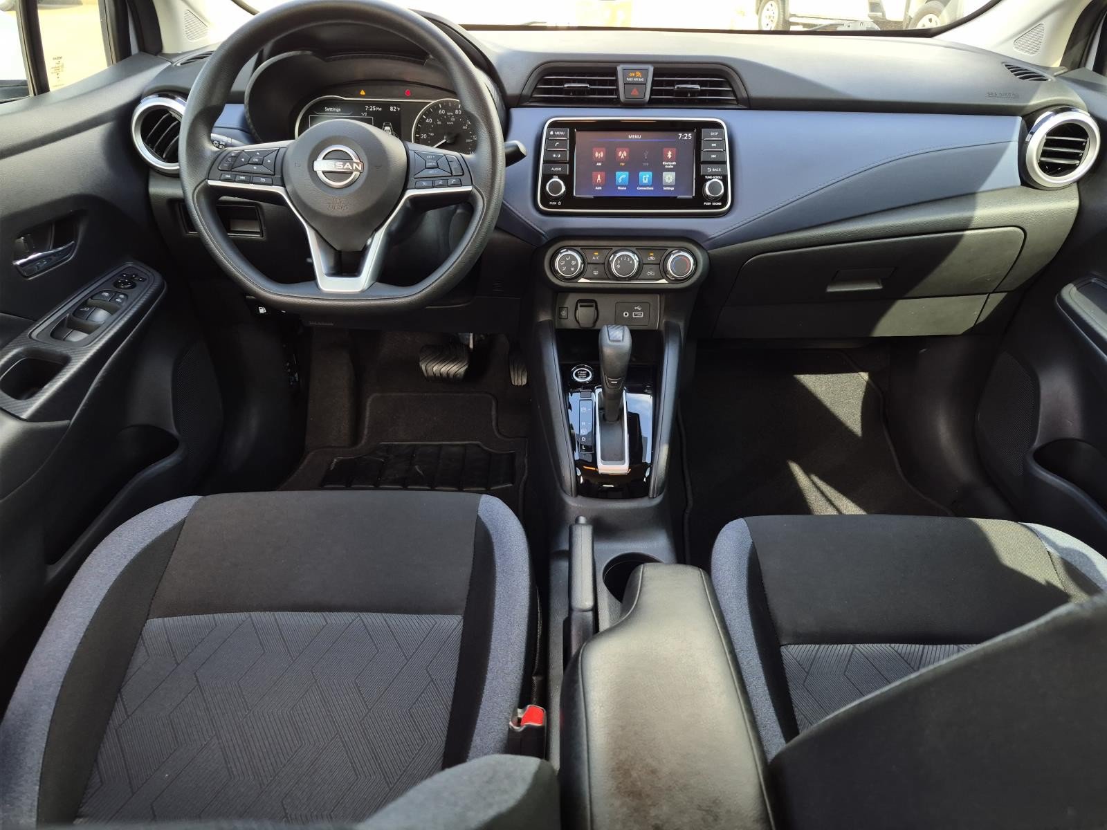 Used 2023 Nissan Versa SV w/ Trunk Package FWD image 15