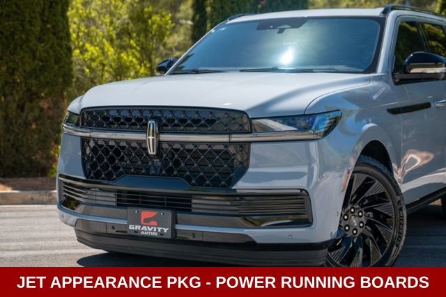 Used 2025 Lincoln Navigator Reserve w/ Jet Appearance Package image 2