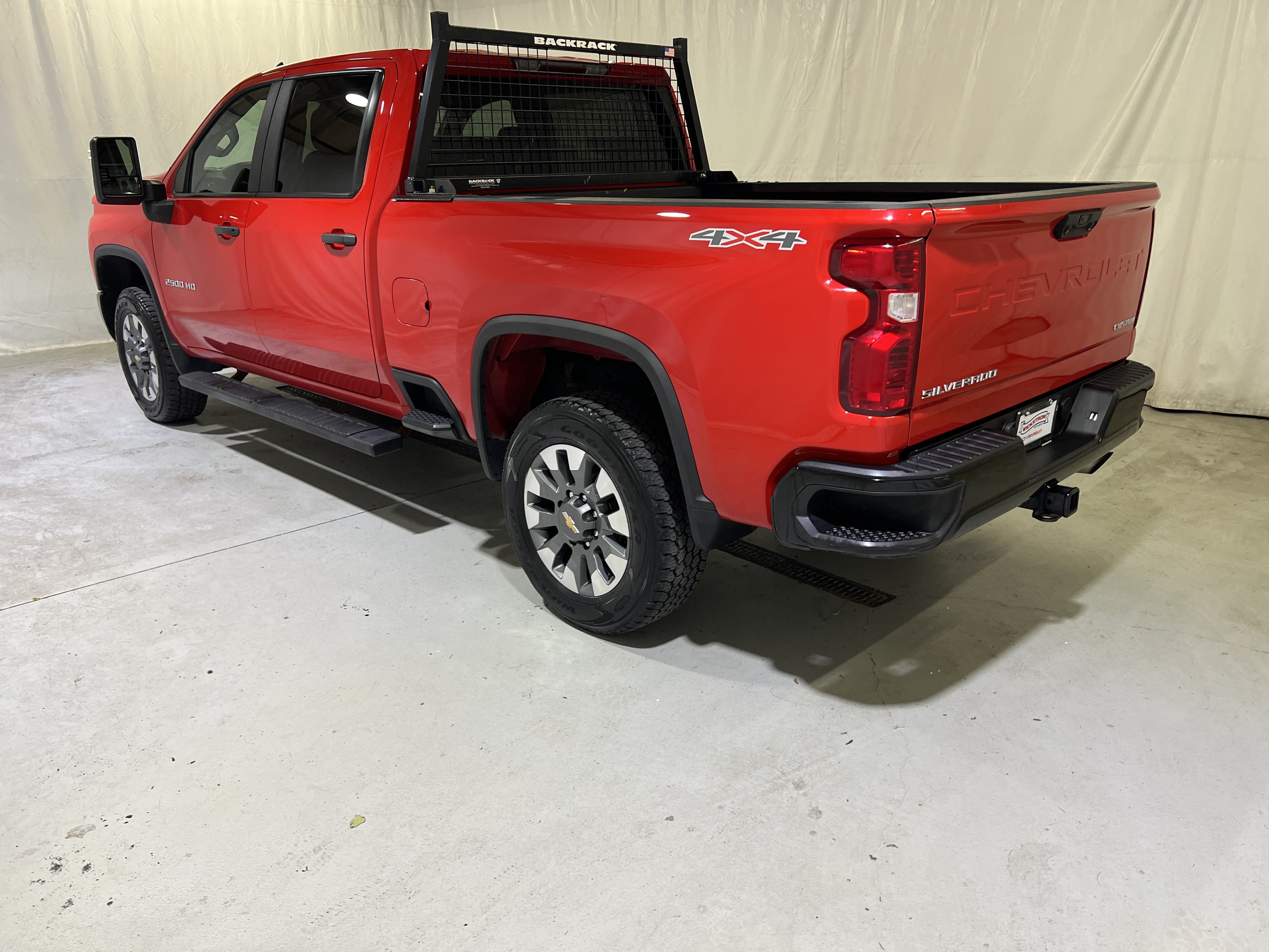 Used 2024 Chevrolet Silverado 2500 Custom w/ Custom Convenience Package AWD/4WD image 8