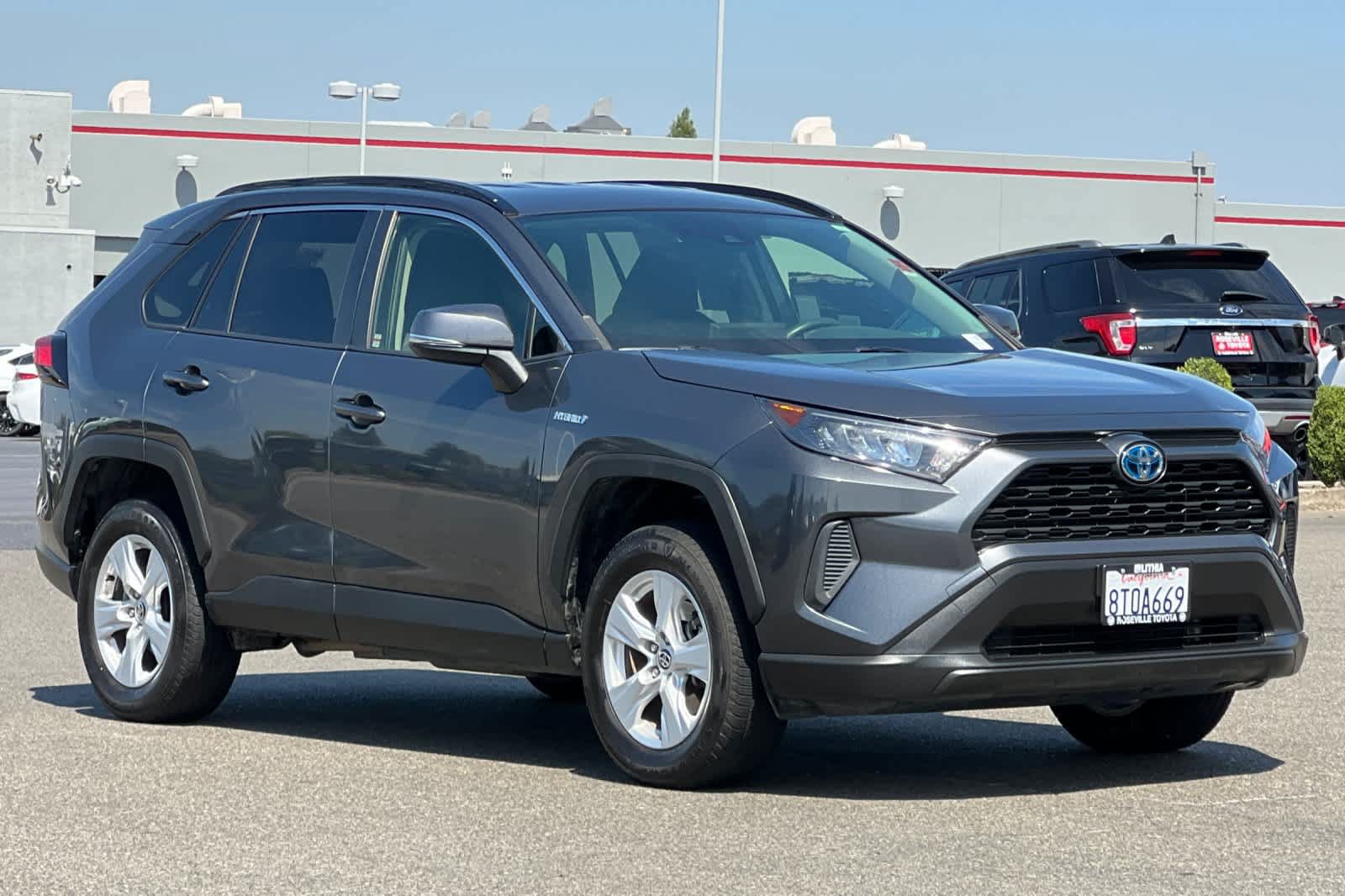 Used 2020 Toyota RAV4 LE AWD/4WD image 5