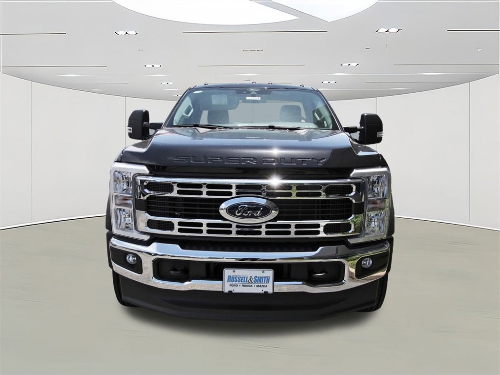 New 2025 Ford F550 2WD Regular Cab Super Duty w/ XLT Value Package image 2