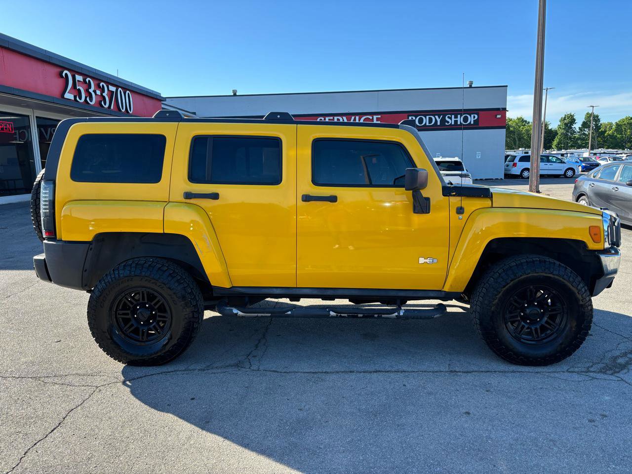 Used 2007 HUMMER H3 AWD/4WD image 2