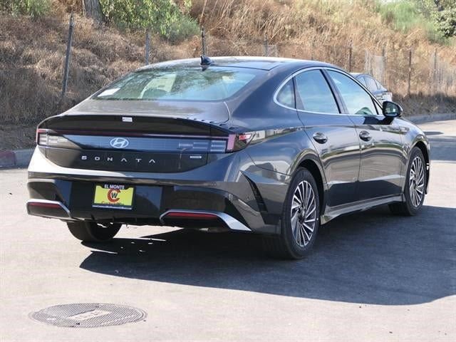 New 2025 Hyundai Sonata Limited image 34