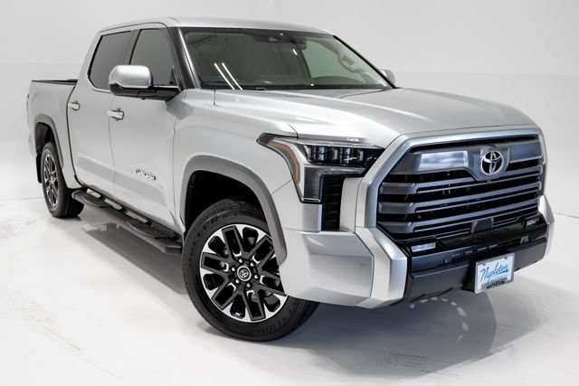 Used 2024 Toyota Tundra Limited AWD/4WD image 6