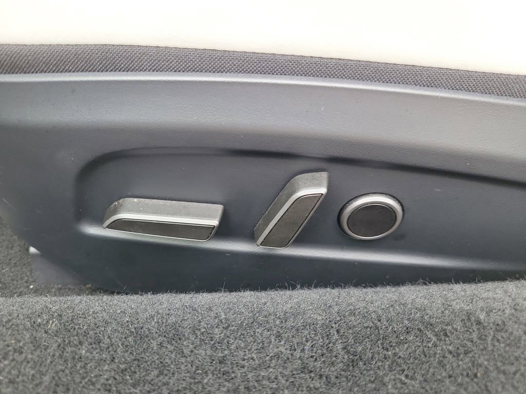 Used 2025 Tesla Model 3 RWD image 23