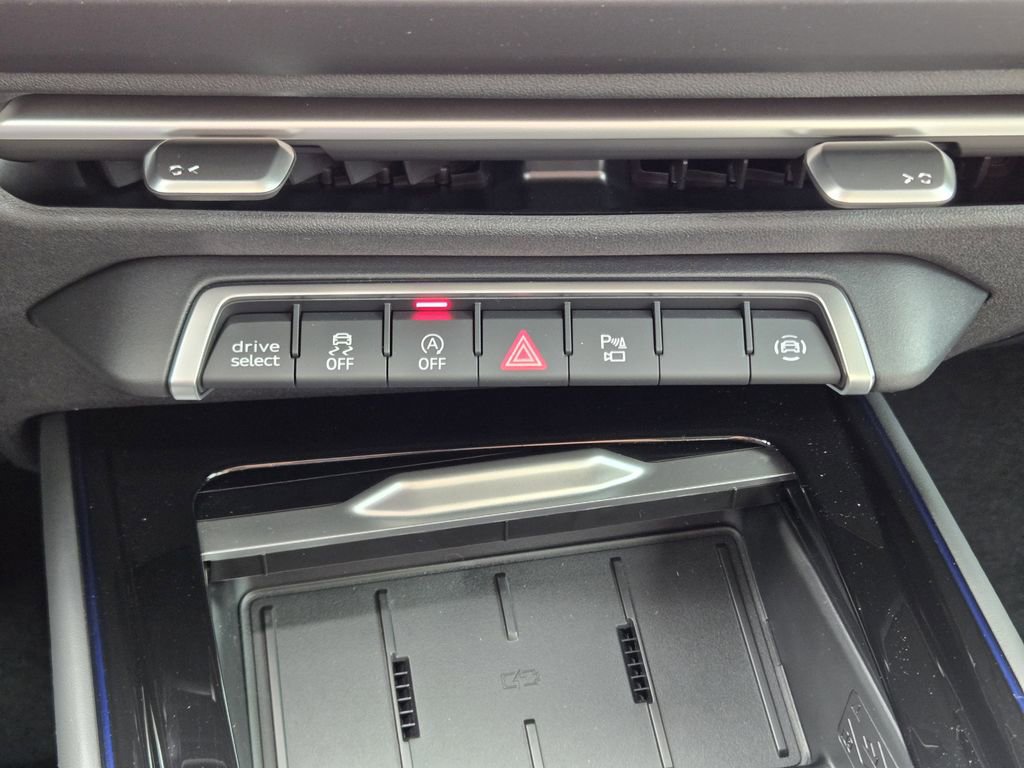 New 2026 Audi Q3 quattro 2.0T image 24