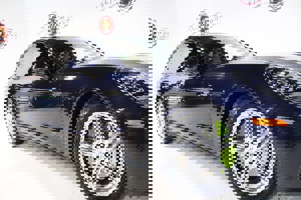 Used 2018 Porsche Panamera 4 image 10