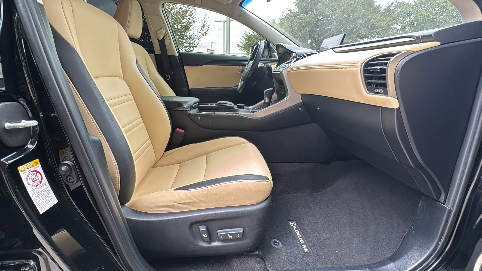 Used 2015 Lexus NX 200t FWD image 27