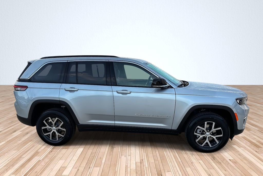New 2025 Jeep Grand Cherokee Limited image 4
