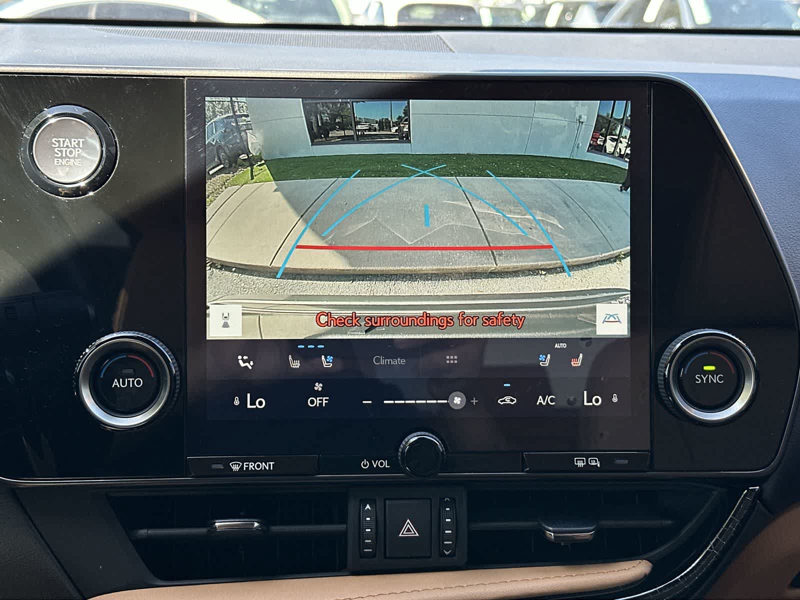Used 2025 Lexus NX 250 FWD w/ Towing Package (2000 Lbs) image 27