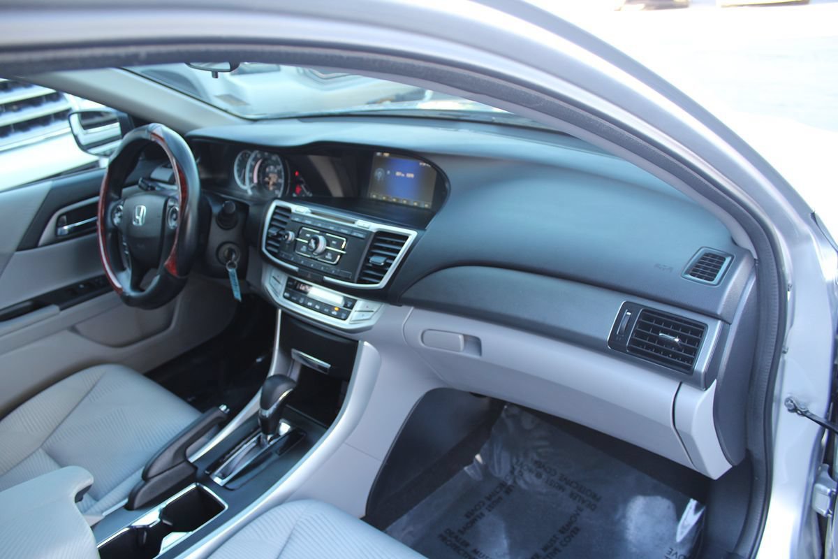 Used 2014 Honda Accord LX image 18