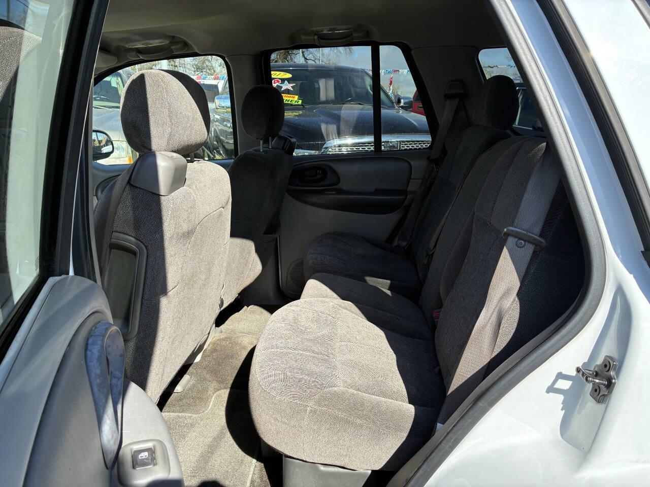 Used 2004 Chevrolet TrailBlazer LS w/ LS Preferred Equipment Group image 4